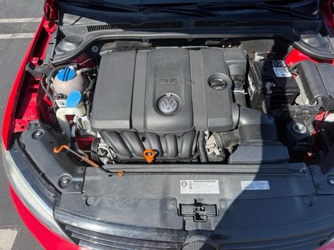 Used 2012 Volkswagen Jetta SE FWD image 8