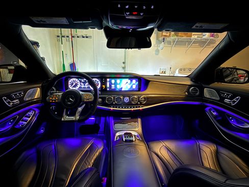 Used 2015 Mercedes-Benz S 63 AMG 4MATIC Sedan image 31