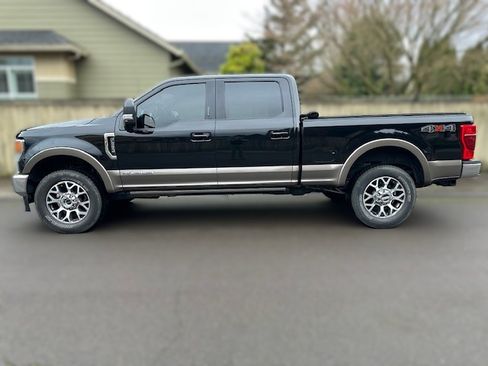 Used 2022 Ford F350 Lariat w/ Lariat Value Package image 22