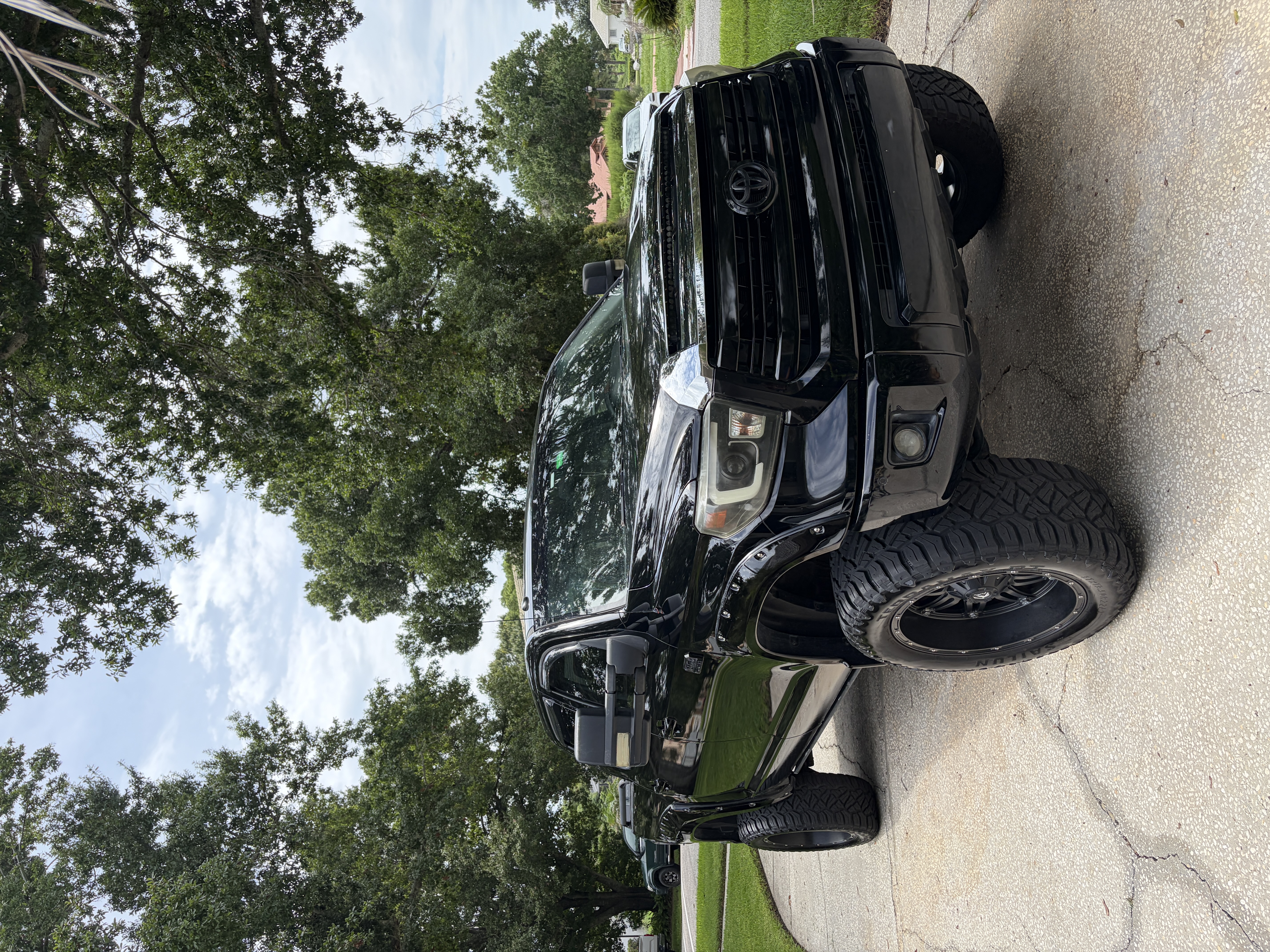 Used 2015 Toyota Tundra 1794 Edition AWD/4WD image 2