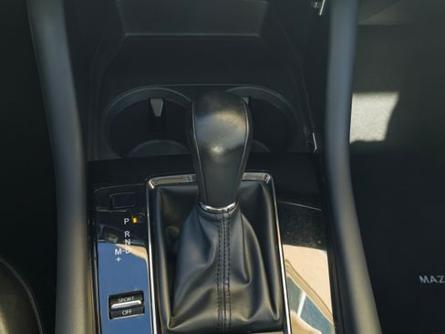 Used 2021 MAZDA MAZDA3 s image 13