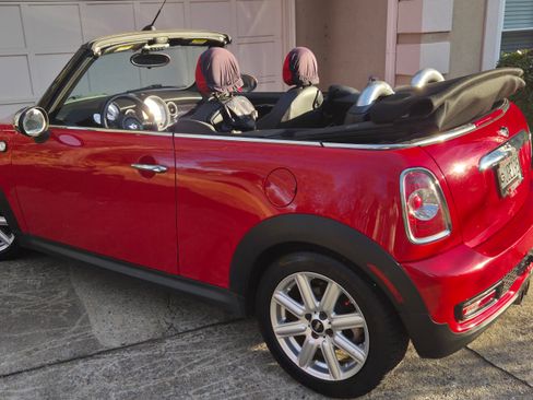 Used 2011 MINI Cooper S image 4