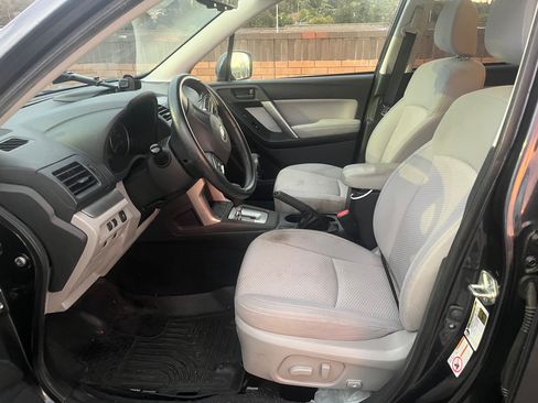 Used 2014 Subaru Forester 2.5i Premium w/ All-Weather Package image 4