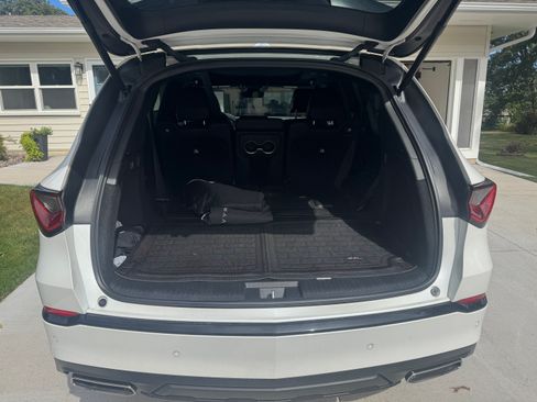 Used 2023 Acura MDX A-Spec AWD/4WD image 8