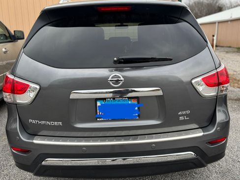 Used 2015 Nissan Pathfinder SL w/ Cargo Package image 5