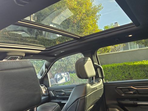 Used 2019 RAM 1500 Limited image 11