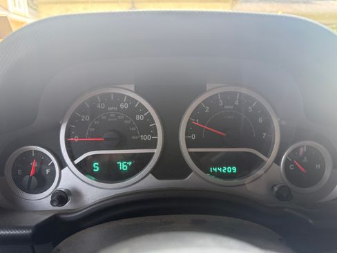 Used 2010 Jeep Wrangler Sport AWD/4WD image 11