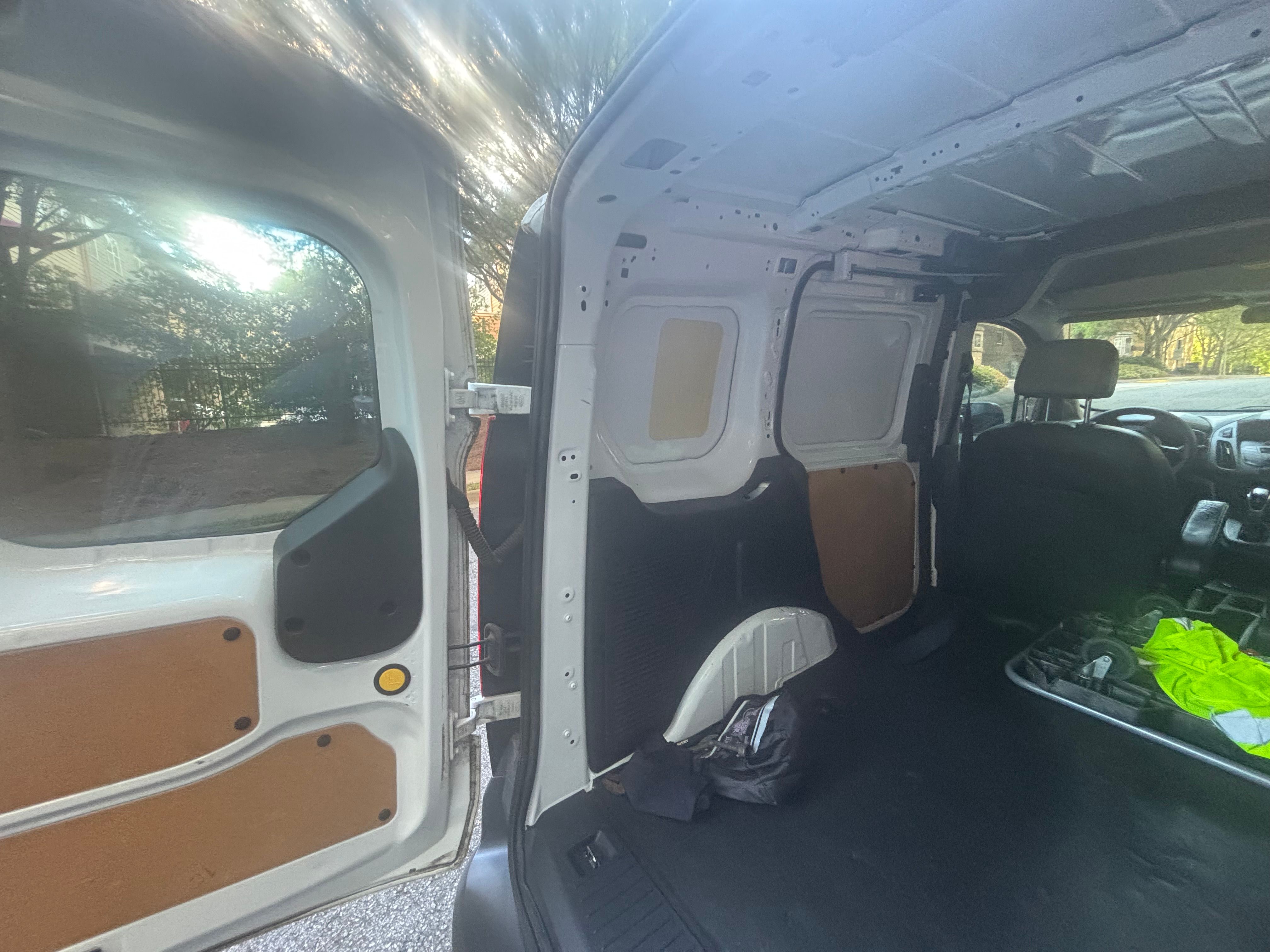 Used 2018 Ford Transit Connect XL FWD image 2