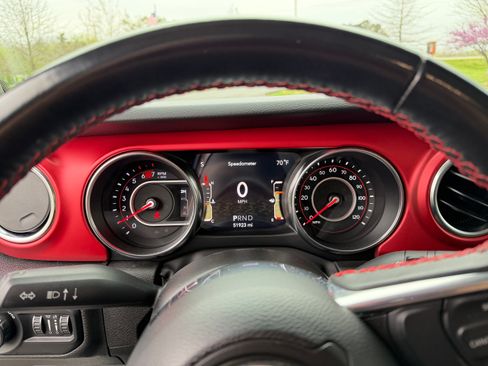 Used 2022 Jeep Wrangler Unlimited Rubicon image 17