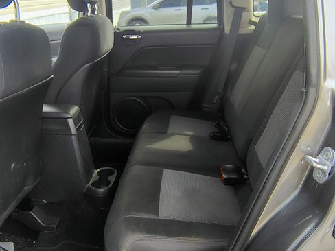 Used 2012 Jeep Compass Sport image 15