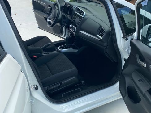 Used 2016 Honda Fit LX image 10