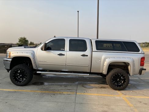 Used 2014 Chevrolet Silverado 2500 LT w/ Interior Plus Package image 1