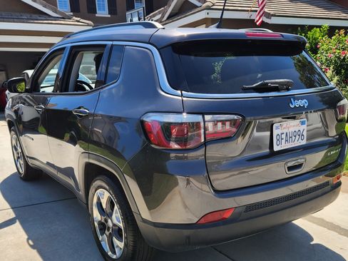 Used 2019 Jeep Compass Limited image 28