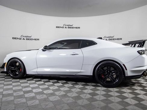 Used 2021 Chevrolet Camaro ZL1 RWD image 9