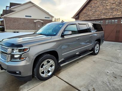 Used 2017 Chevrolet Suburban LT w/ LT Signature Package