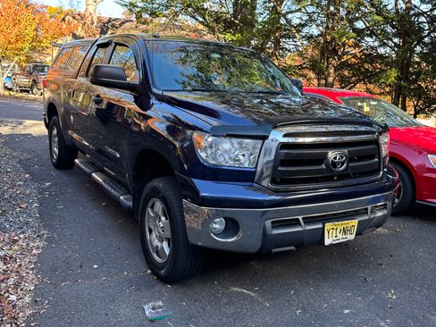 Used 2010 Toyota Tundra 4x4 Double Cab image 1