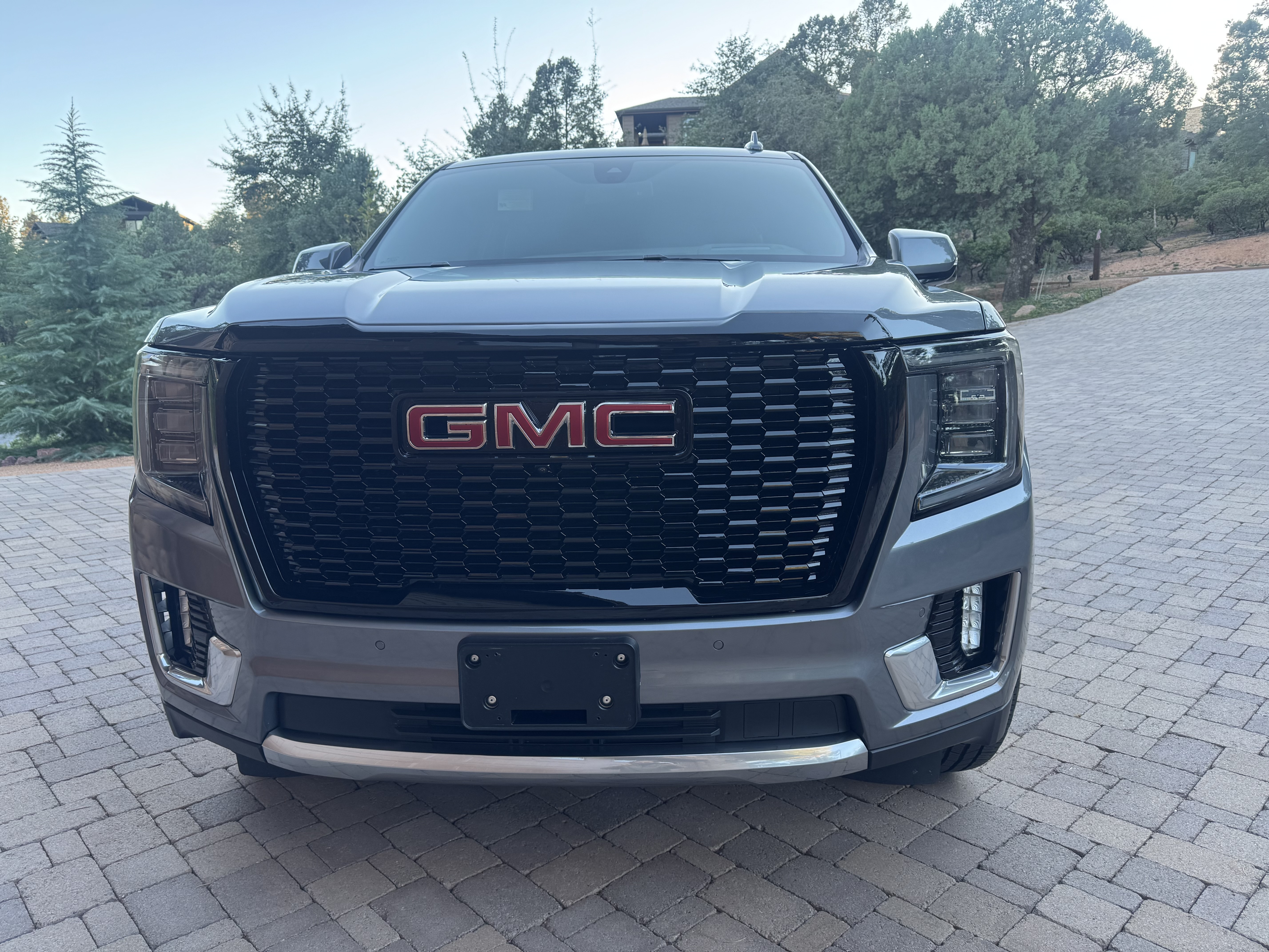 Used 2022 GMC Yukon Denali AWD/4WD image 6