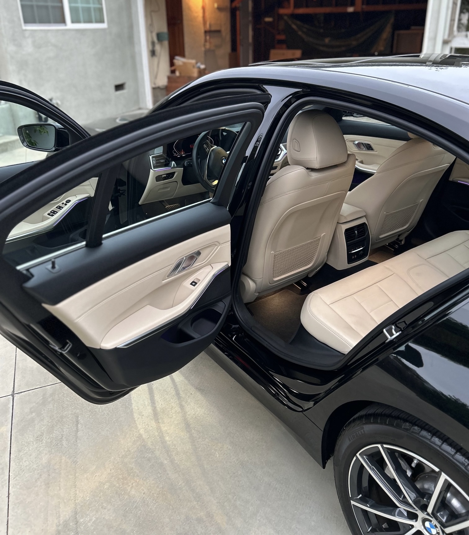 Used 2019 BMW 330i Sedan w/ Convenience Package RWD image 25