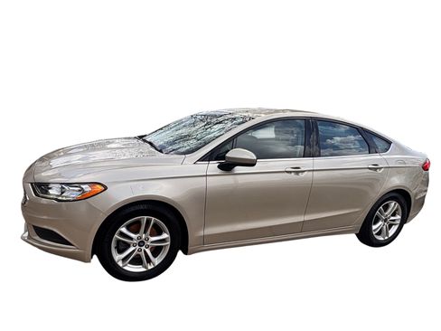 Used 2018 Ford Fusion SE w/ Fusion SE Technology Package FWD image 1