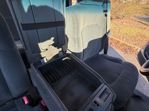 Used 2002 Chevrolet Silverado 1500 LS w/ Heavy Duty Suspension Pkg image 5