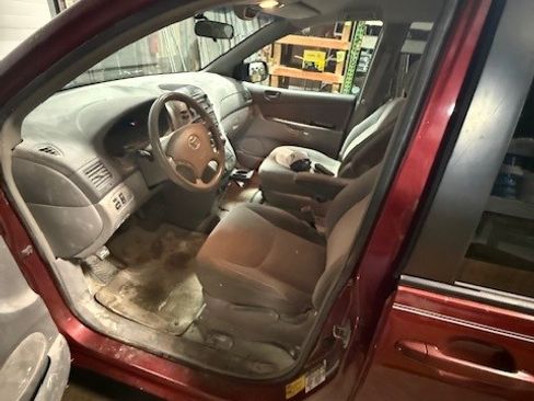 Used 2006 Toyota Sienna LE image 9