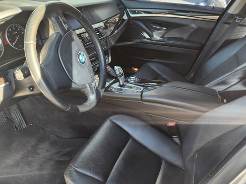 Used 2013 BMW 528i xDrive 528i xDrive Sedan 4D image 9