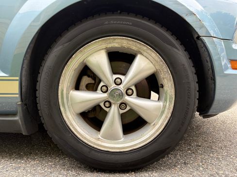 Used 2007 Ford Mustang Premium RWD image 21