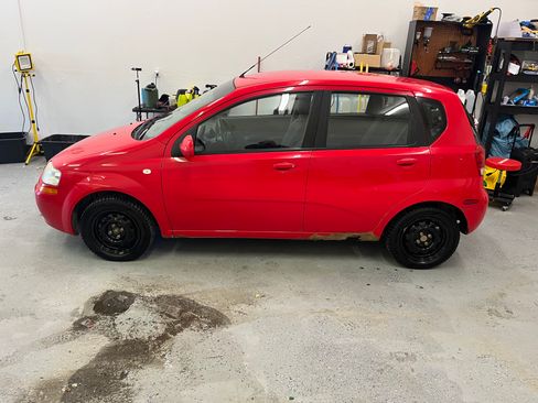 Used 2005 Chevrolet Aveo Special Value image 4