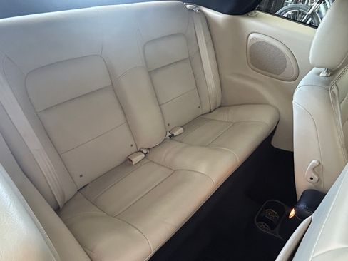 Used 2003 Chrysler Sebring Limited image 5