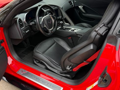 Used 2019 Chevrolet Corvette Z06 w/ Battery Protection Package image 15