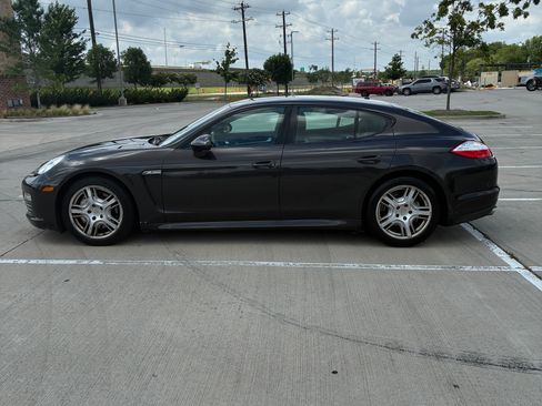 Used 2011 Porsche Panamera S RWD image 1