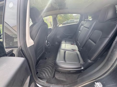 Used 2023 Tesla Model Y Long Range image 14