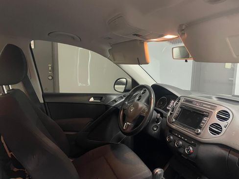 Used 2015 Volkswagen Tiguan S FWD image 11