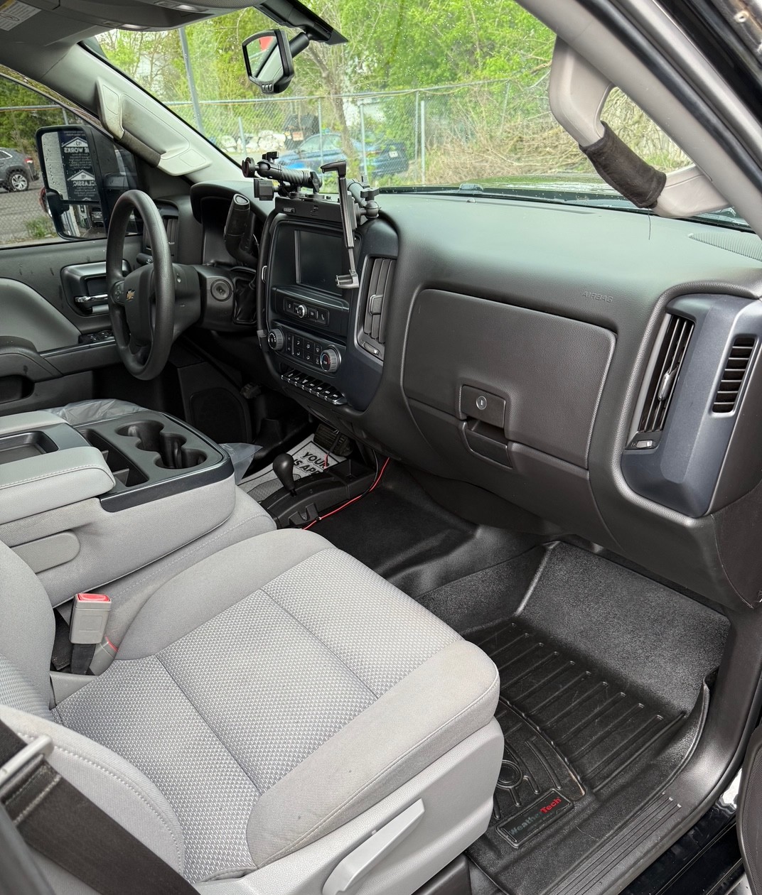 Used 2018 Chevrolet Silverado 3500 W/T AWD/4WD image 8
