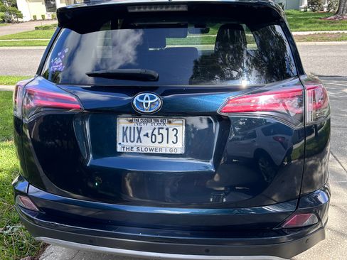 Used 2018 Toyota RAV4 Limited w/ Advanced Technology Package AWD/4WD image 5