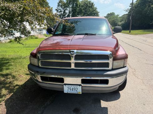 Used 2001 Dodge Ram 1500 Truck 4x4 Regular Cab image 1