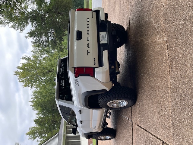 Used 2026 Toyota Tacoma TRD Off-Road w/ TRD Off Road Upgrade Package AWD/4WD image 10