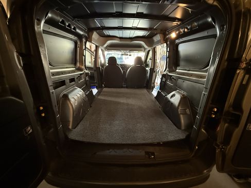 Used 2021 RAM ProMaster City Tradesman SLT image 17