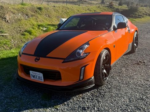 Used 2020 Nissan 370Z Coupe RWD image 27