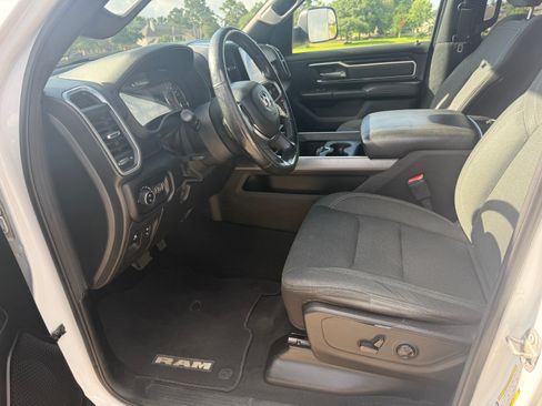 Used 2019 RAM 1500 Big Horn AWD/4WD image 6