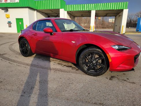 Used 2017 MAZDA MX-5 Miata RF Grand Touring image 5