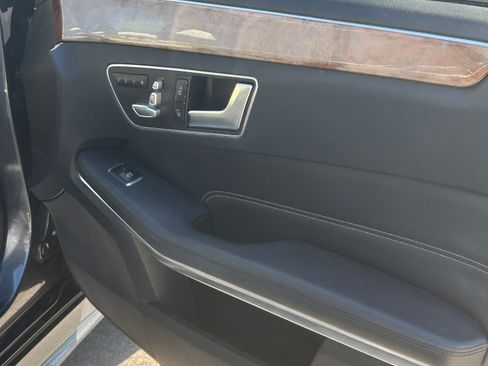 Used 2014 Mercedes-Benz E 350 Sedan image 6