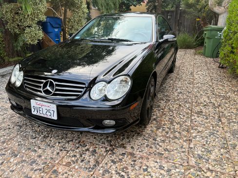 Used 2005 Mercedes-Benz CLK 500 Coupe image 4