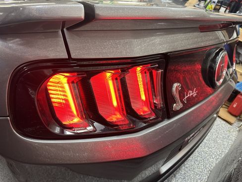 Used 2013 Ford Mustang GT Premium RWD image 27