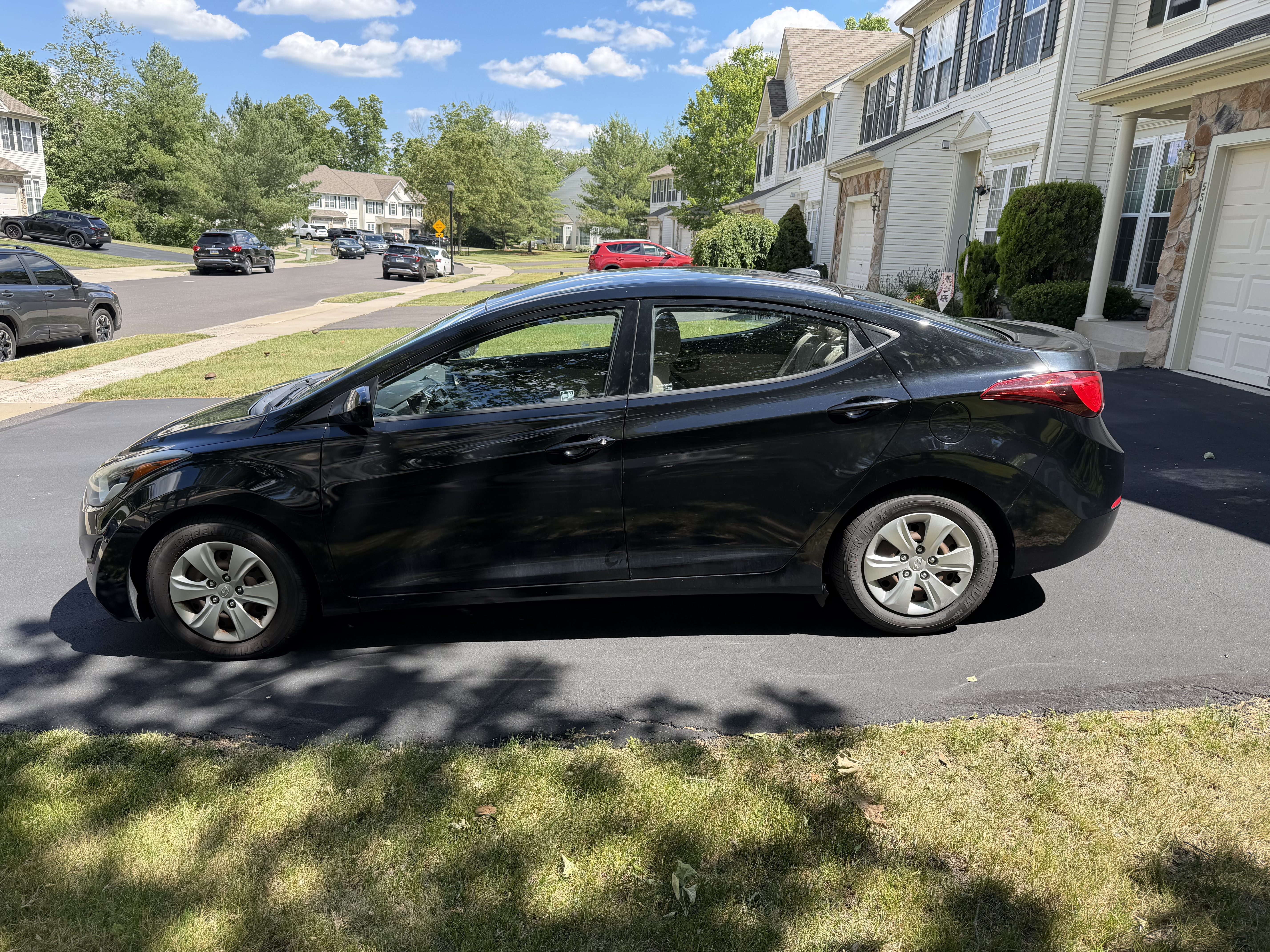 Used 2016 Hyundai Elantra SE FWD image 2