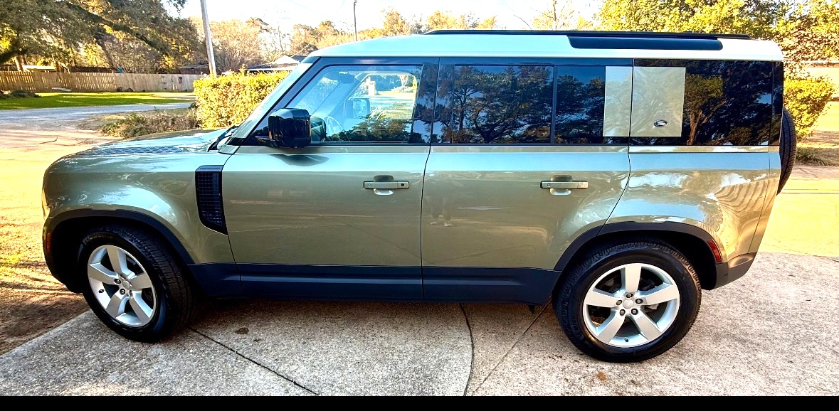 Used 2021 Land Rover Defender 110 S AWD/4WD image 5