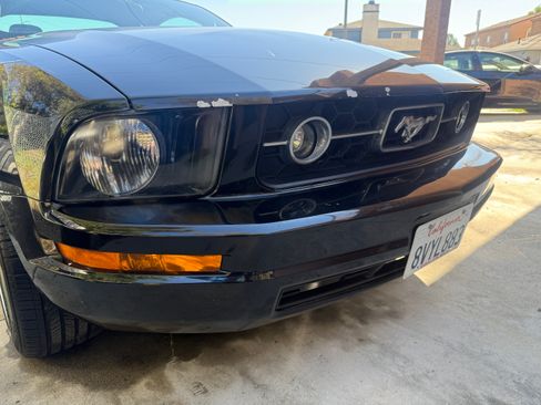 Used 2006 Ford Mustang Premium RWD image 25