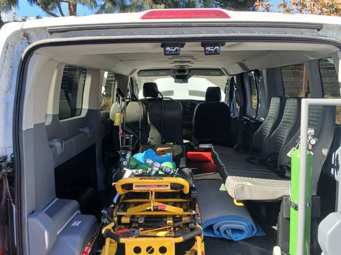 Used 2020 Ford Transit 250 Low Roof image 11