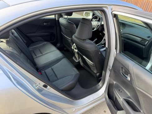 Used 2015 Honda Accord EX-L image 10