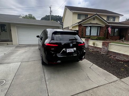 Used 2026 BMW iX xDrive45 image 4